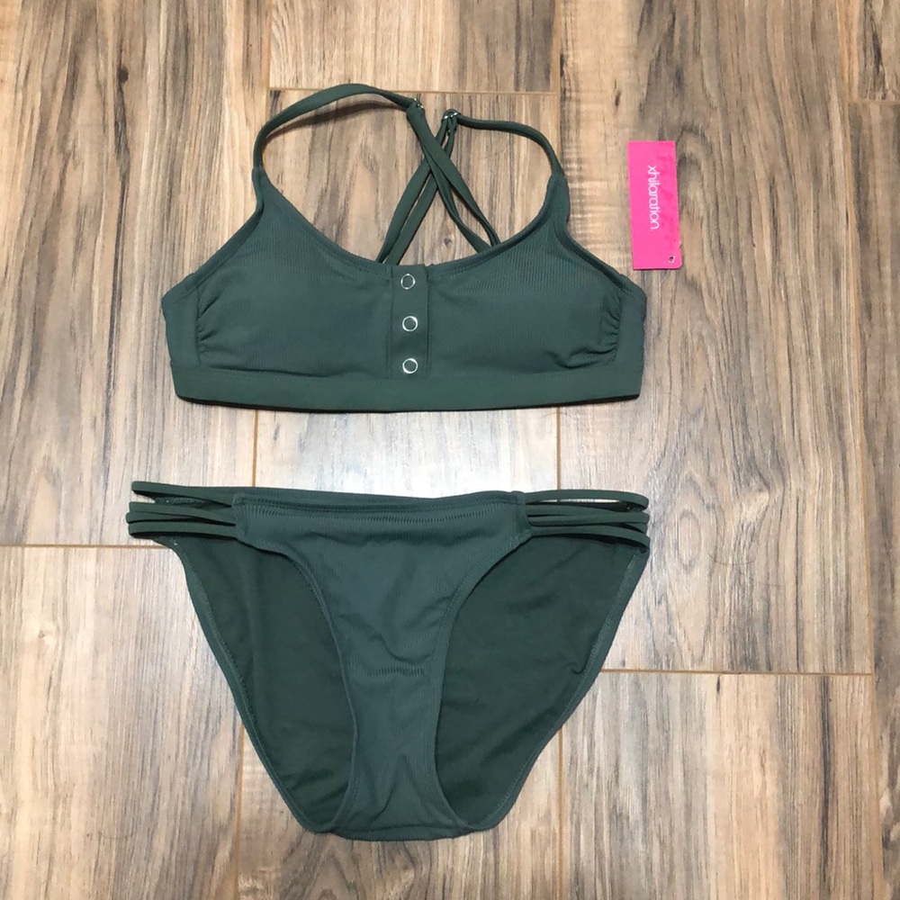 Bathing suite